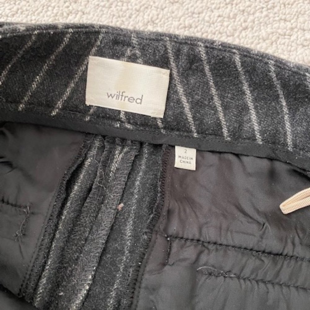 Aritzia 9 point pants - Picture 5 of 6